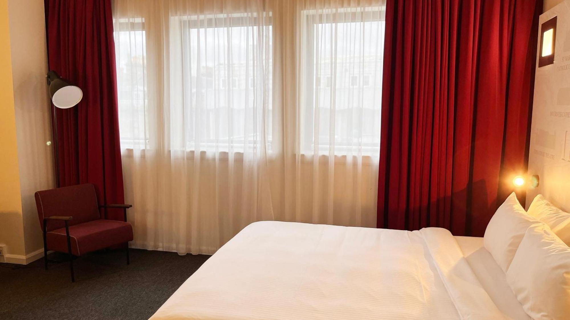 B&B Hotel Інвернесс Екстер'єр фото