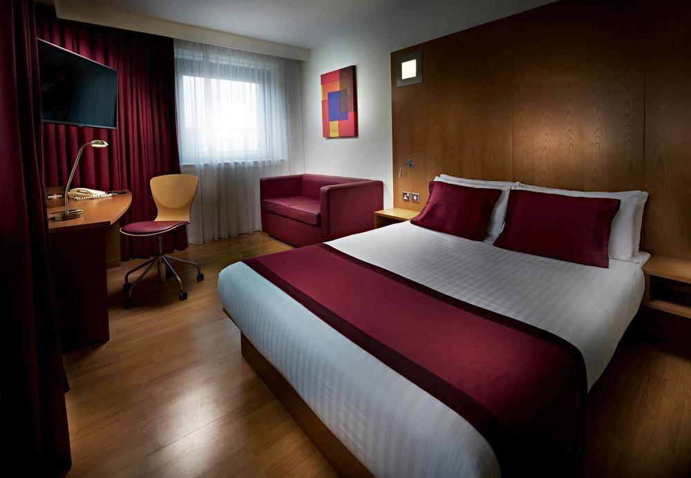 B&B Hotel Інвернесс Екстер'єр фото